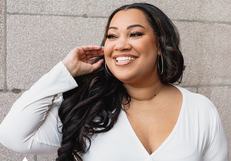 I realized that I was uncomfortable <strong>when my life was not chaotic.</strong><br><br><h6>– MARIAMA</h6>